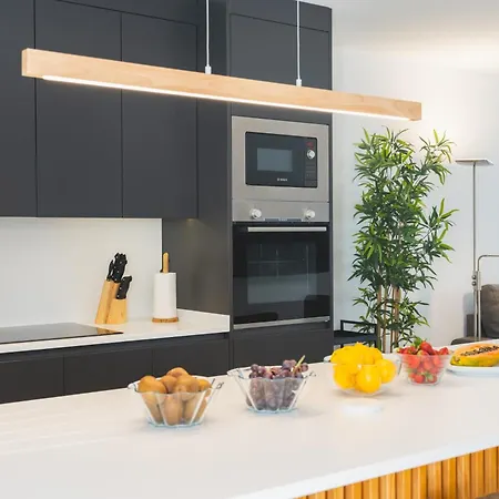 Designer Loft With Pool, With Gigantic Terrace And Private Parking & In The Centre דירה *