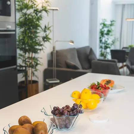 Designer Loft With Pool, With Gigantic Terrace And Private Parking & In The Centre דירה