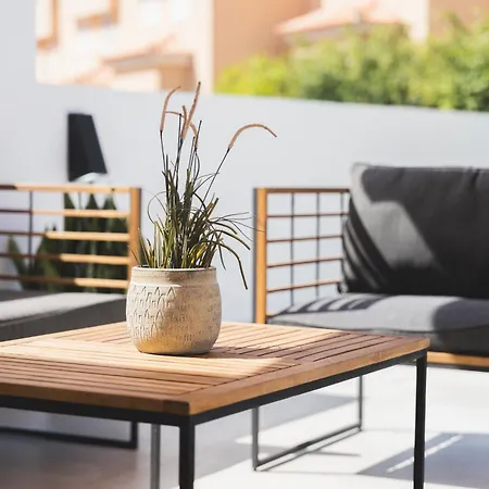 Designer Loft With Pool, With Gigantic Terrace And Private Parking & In The Centre *