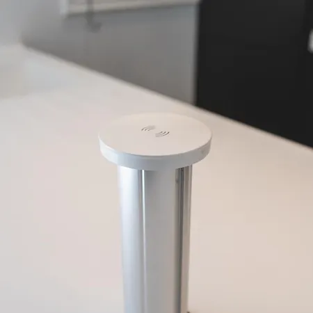 Designer Loft With Pool, With Gigantic Terrace And Private Parking & In The Centre דירה *