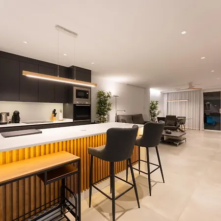Designer Loft With Pool, With Gigantic Terrace And Private Parking & In The Centre Apartment Costa Adeje (Tenerife)