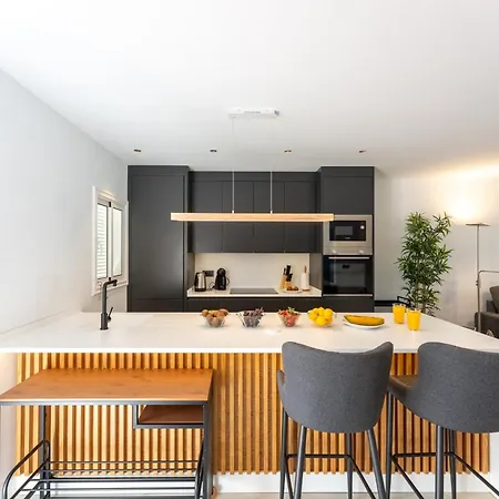 Appartement Designer Loft With Pool, With Gigantic Terrace And Private Parking & In The Centre